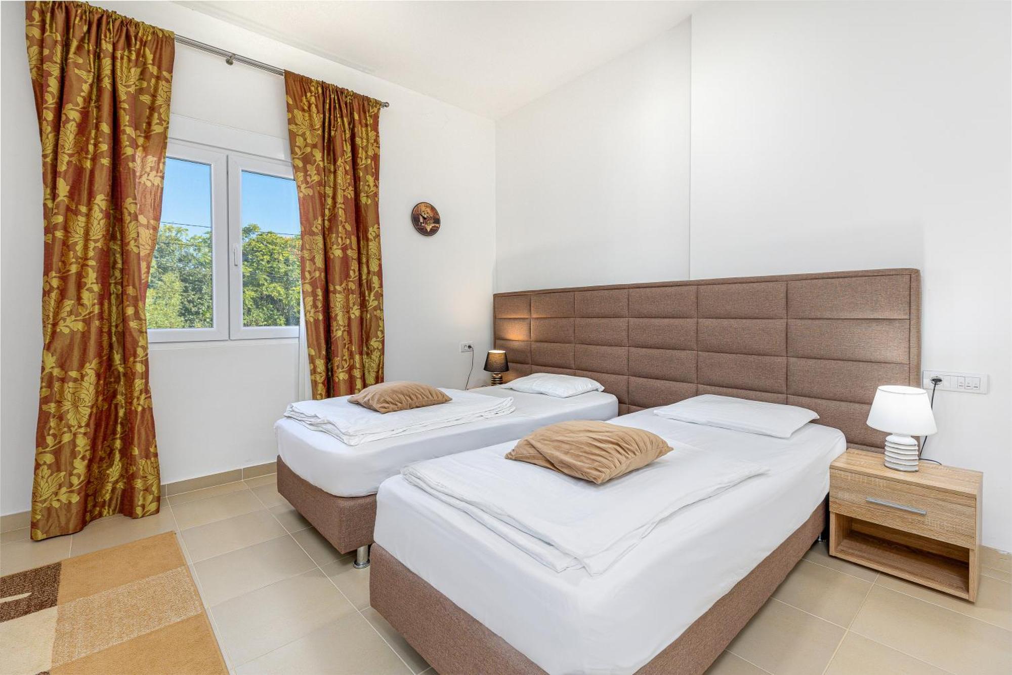 Apartments Lustica Radovici Ruang foto